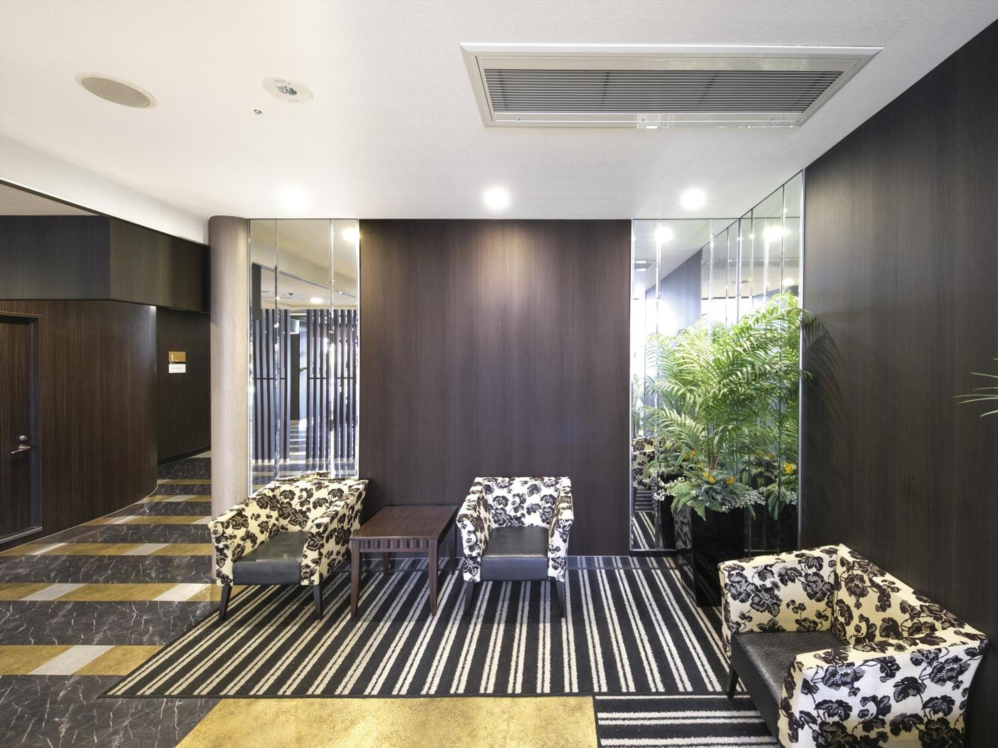 Apa Hotel Tottori Ekimae Minami מראה חיצוני תמונה